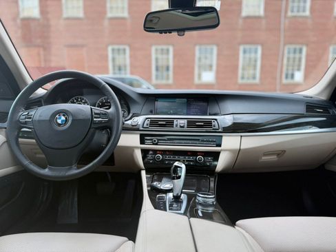 Used 2013 BMW 535i xDrive Sedan AWD/4WD image 24