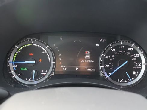 Used 2021 Toyota Highlander Limited image 3