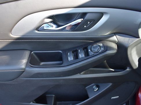 Used 2020 Chevrolet Traverse RS image 12