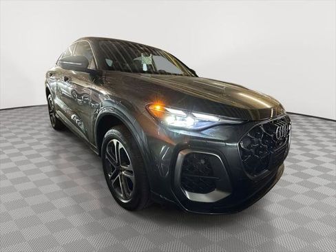 New 2025 Audi Q5 Premium w/ Convenience Package AWD/4WD image 1