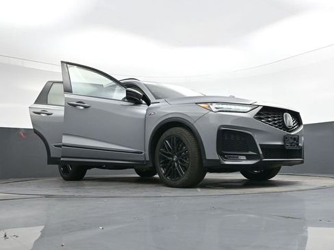 Used 2025 Acura MDX A-Spec image 39