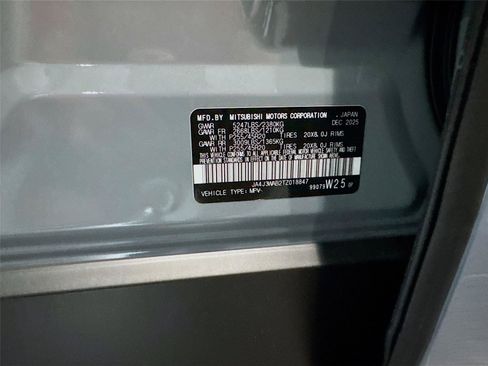 New 2026 Mitsubishi Outlander SEL FWD image 36