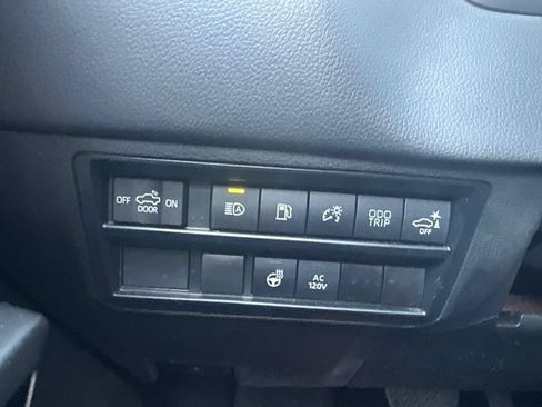 Used 2024 Toyota Tundra Limited AWD/4WD image 15