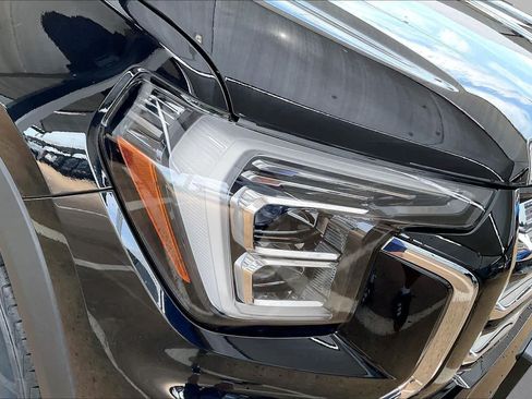 Used 2025 GMC Terrain Elevation AWD/4WD image 27