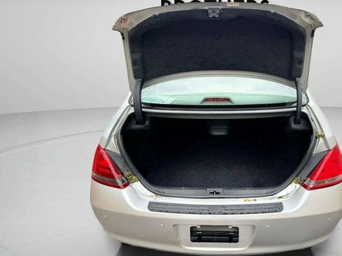 Used 2007 Toyota Avalon XLS image 25