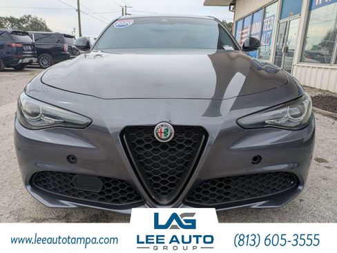 Used 2020 Alfa Romeo Giulia w/ Nero Edizione RWD image 8