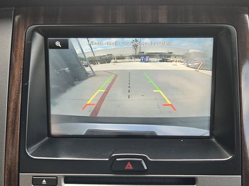 Used 2015 Ford Expedition Platinum image 13