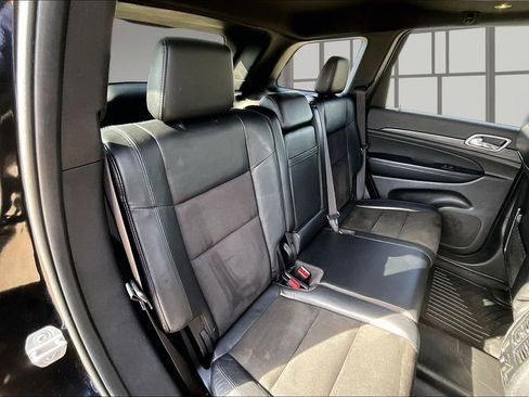 Used 2020 Jeep Grand Cherokee Altitude AWD/4WD image 28