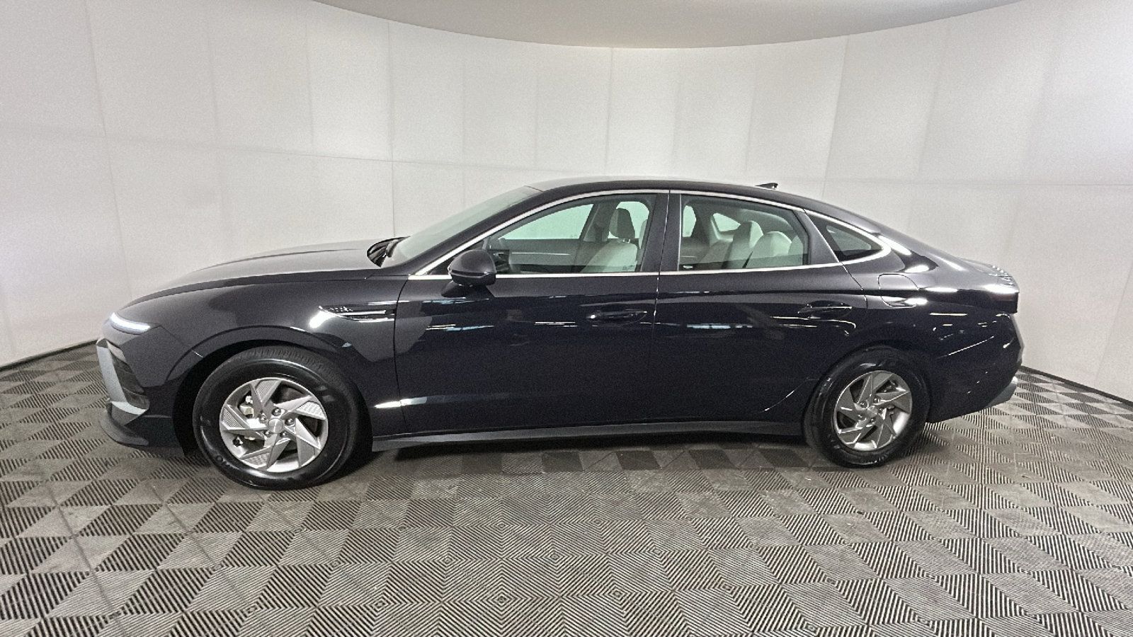 Certified 2026 Hyundai Sonata SE FWD image 7