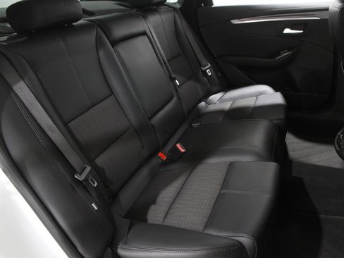 Used 2020 Chevrolet Impala LT w/ LT Convenience Package image 18