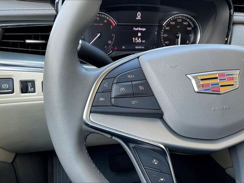 Used 2022 Cadillac XT5 Premium Luxury FWD image 13