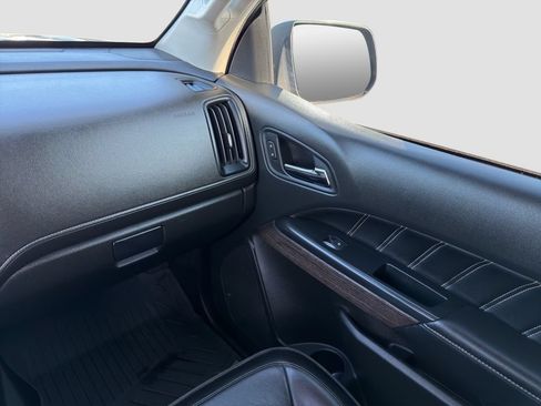 Used 2022 GMC Canyon Denali AWD/4WD image 29