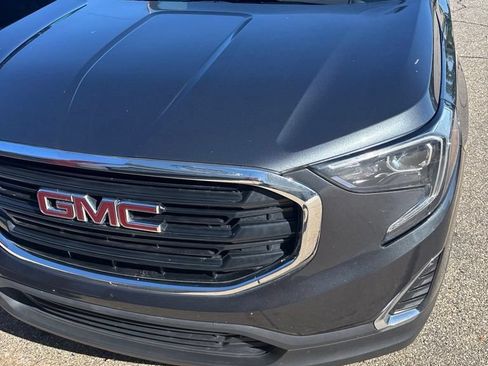 Used 2018 GMC Terrain SLE w/ Driver Convenience Package AWD/4WD image 1