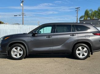 Used 2022 Toyota Highlander LE AWD/4WD video 2