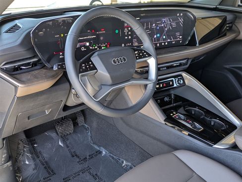 New 2025 Audi Q5 Premium Plus image 8
