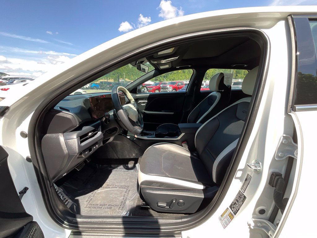 Used 2026 Kia K4 GT-Line Turbo FWD image 9