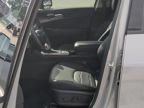 New 2026 Kia Sportage SX FWD image 11