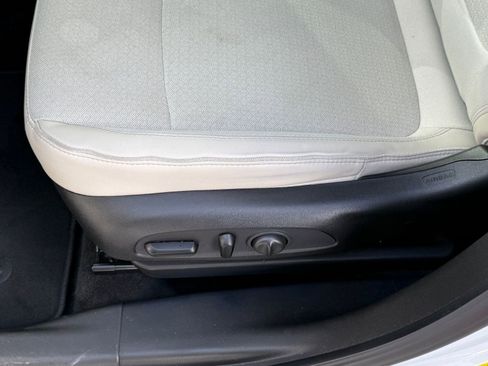 Used 2020 Buick Encore GX Select w/ Sport Touring Package image 13