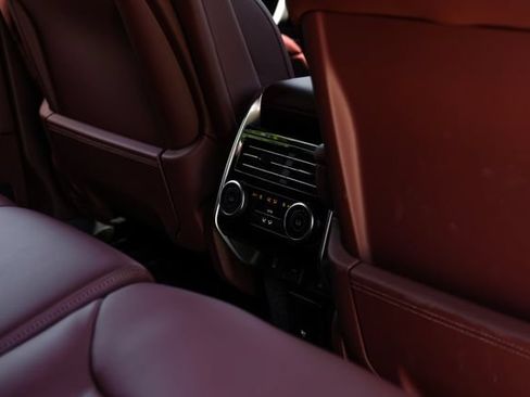 New 2026 Land Rover Range Rover SE AWD/4WD image 45