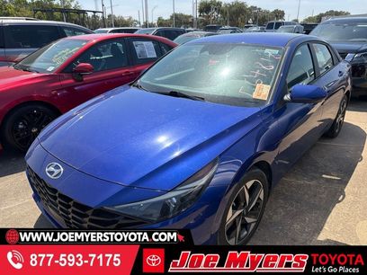 Used 2023 Hyundai Elantra SEL w/ Convenience Package