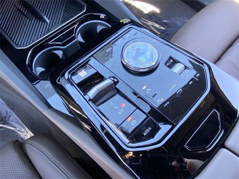 New 2025 BMW 530i image 22