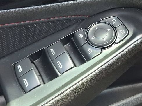 Used 2023 Chevrolet Traverse RS AWD/4WD image 26