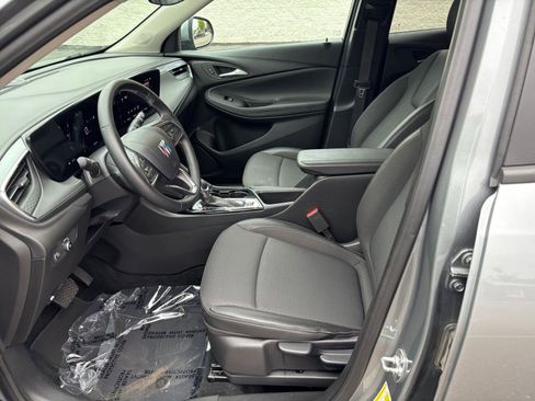 Used 2025 Buick Encore GX Preferred FWD image 27