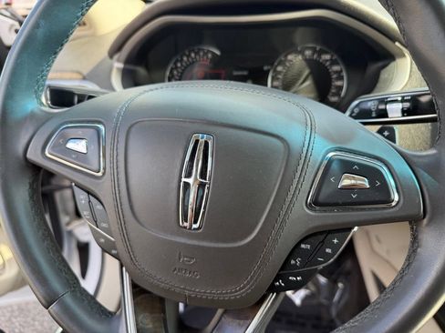 Used 2017 Lincoln MKZ Select w/ Select Plus Package AWD/4WD image 26