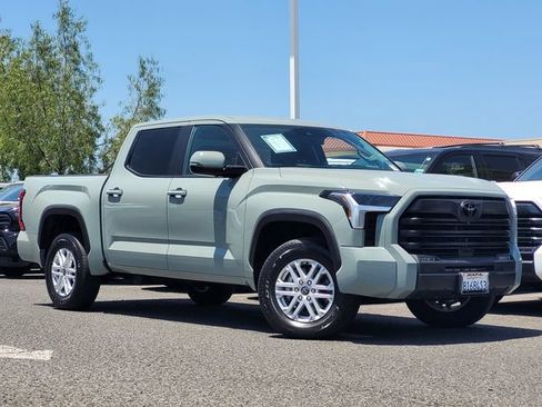 Used 2024 Toyota Tundra SR5 w/ Advanced Technology Package AWD/4WD image 2
