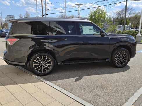 New 2026 INFINITI QX80 Autograph w/ Premium Cargo Package AWD/4WD image 13