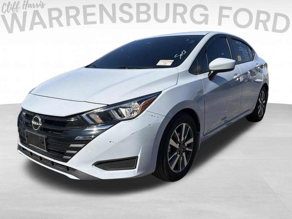 Used 2024 Nissan Versa SV w/ Trunk Package FWD image 3