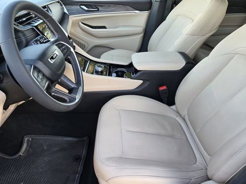 Certified 2023 Jeep Grand Cherokee L Limited image 14