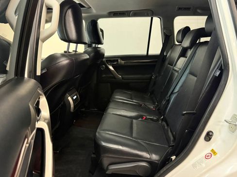 Used 2015 Lexus GX 460 Luxury AWD/4WD image 18