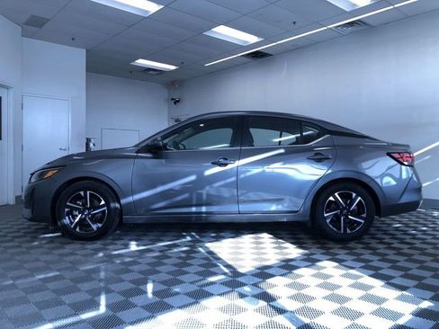 Used 2024 Nissan Sentra SV image 12