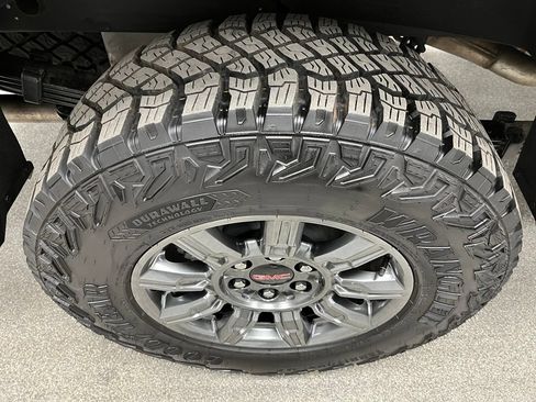 Used 2026 GMC Sierra 1500 AT4X AWD/4WD image 17