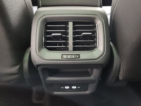 New 2026 Volkswagen Taos SEL image 31