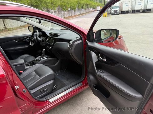 Used 2022 Nissan Rogue Sport SL w/ Premium Package AWD/4WD image 9