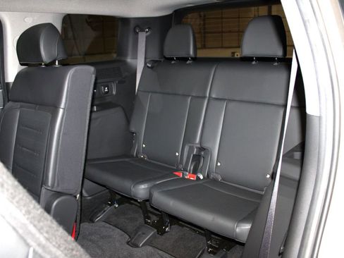 Used 2024 Hyundai Santa Fe Limited image 35