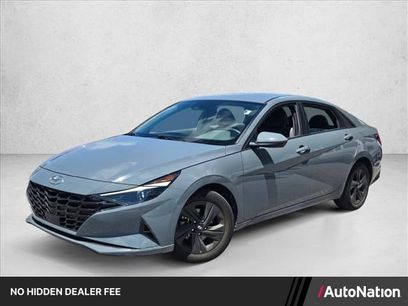 Used 2022 Hyundai Elantra SEL w/ Convenience Package