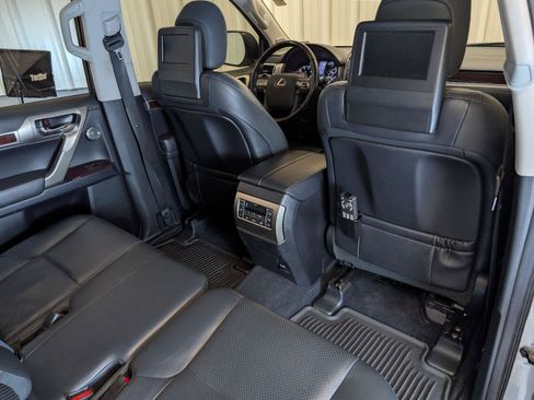 Used 2019 Lexus GX 460 Luxury AWD/4WD image 43