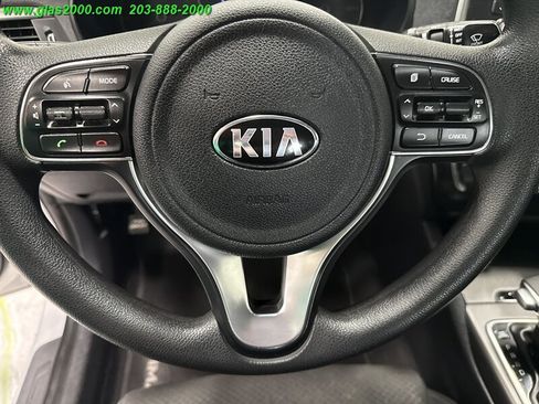 Used 2017 Kia Optima LX image 4