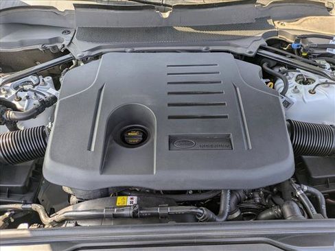 New 2025 Land Rover Discovery Dynamic SE AWD/4WD image 18