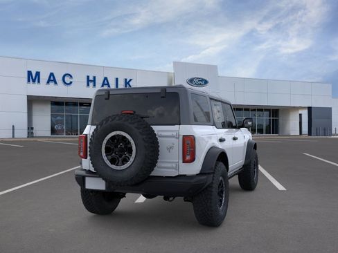 New 2026 Ford Bronco Badlands image 8