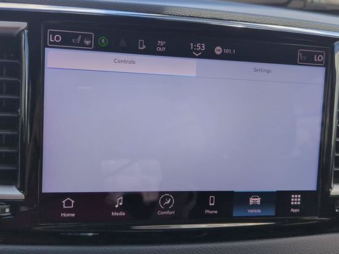 Used 2023 Chrysler Pacifica Touring-L FWD image 20