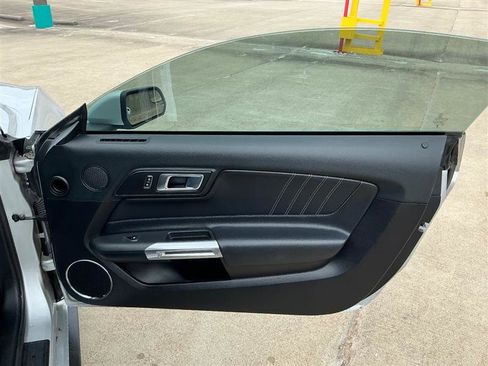 Used 2019 Ford Mustang Premium RWD image 30