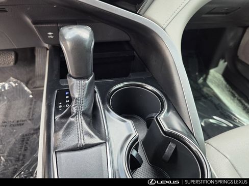 Used 2019 Toyota Camry SE FWD image 20