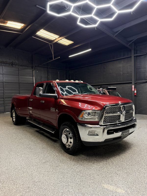 Used 2015 RAM 3500 Laramie AWD/4WD image 3