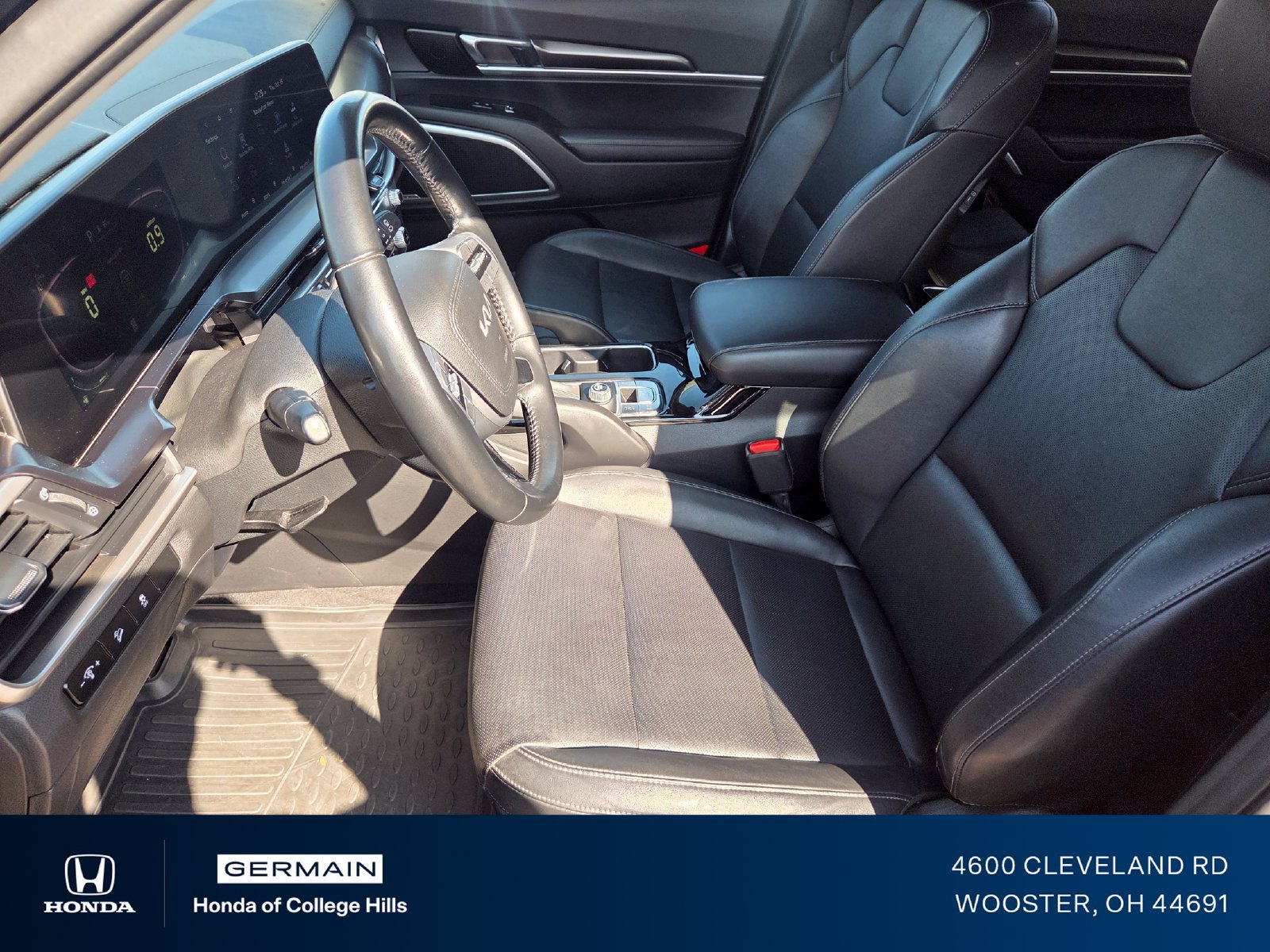 Used 2023 Kia Telluride S FWD image 28