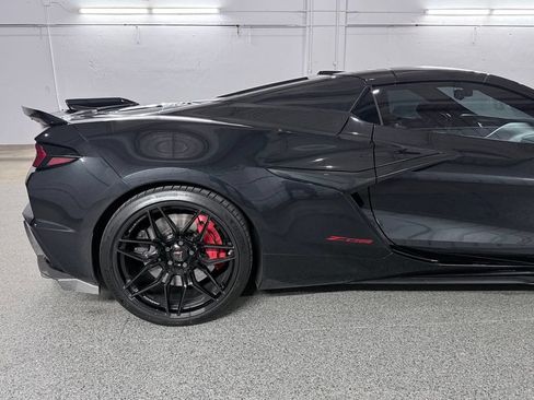 Used 2024 Chevrolet Corvette Z06 w/ Stealth Interior Trim Package RWD image 59