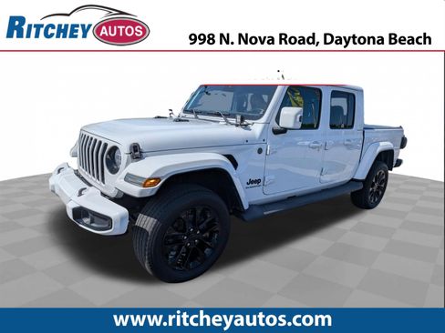 Used 2021 Jeep Gladiator Overland AWD/4WD image 1